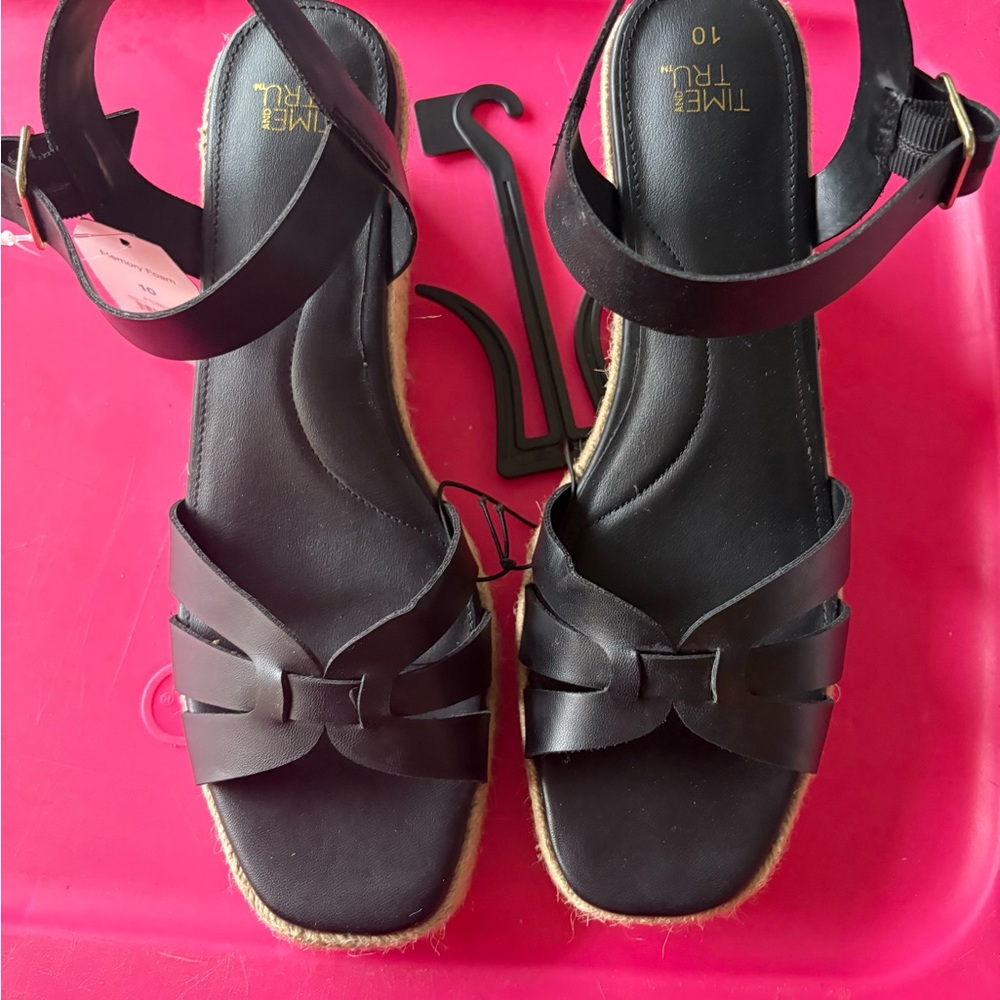 Time and Tru Black Strappy Sandals